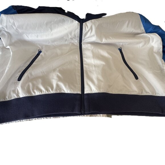Nike Color-Block Windbreaker Jacket – XL Bold & Lightweight Make a statement in - Picture 3 of 7